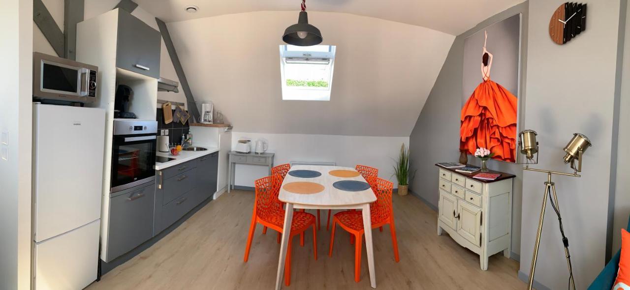 Superlogis - Sous Les Toits - T2- 3Etoiles - Blois-Hypercentre 1 Chambre 4 Personnes Bagian luar foto